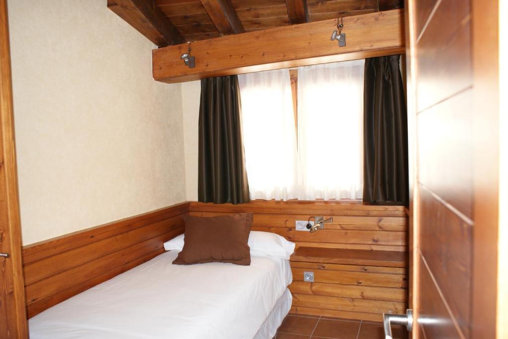 Aparthotel Bellver Бельвер-де-Серданья Номер фото